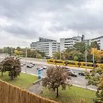 Balcony - - Sunny - Comfy Appartement