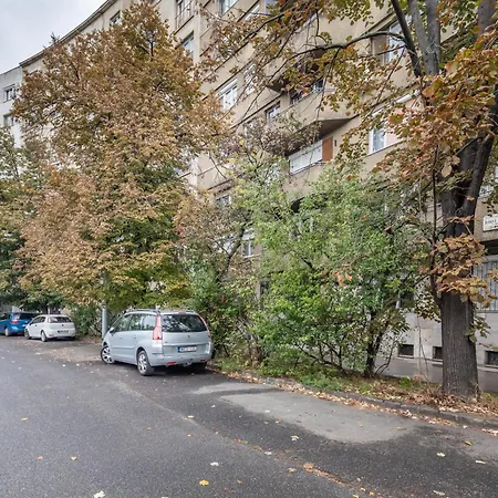 Balcony - - Sunny - Comfy *