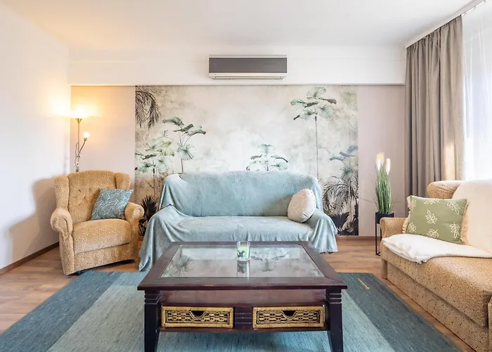 Balcony - - Sunny - Comfy Appartement