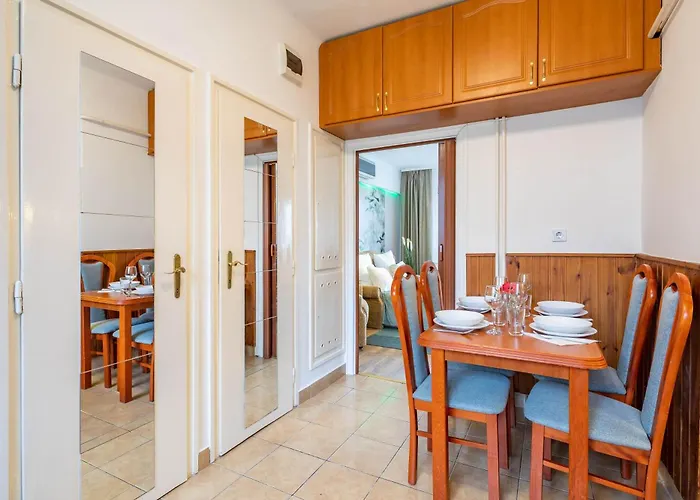 Balcony - - Sunny - Comfy Apartamento