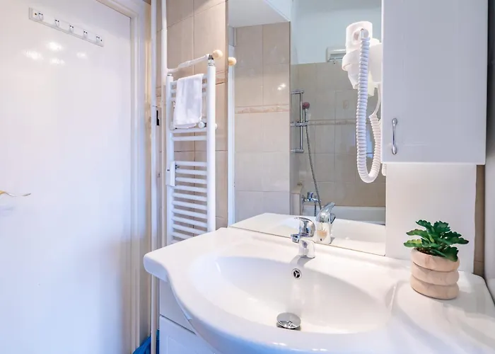 Apartamento Balcony - - Sunny - Comfy Budapest