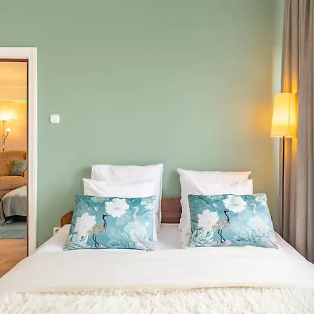 公寓 Balcony - - Sunny - Comfy